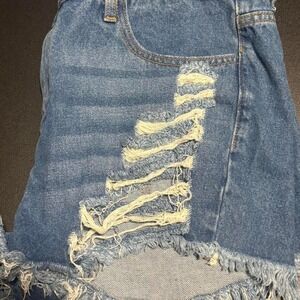 High-waisted, ripped denim shorts size 13
